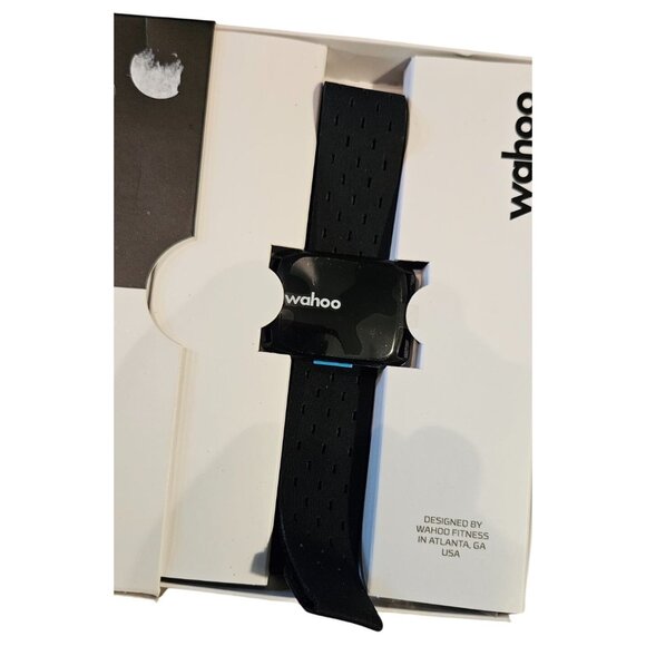 Wahoo Tickr Fit Heart Rate Monitor Armband Bluetooth & ANT+ Strap 1 New 1 used - Picture 3 of 8